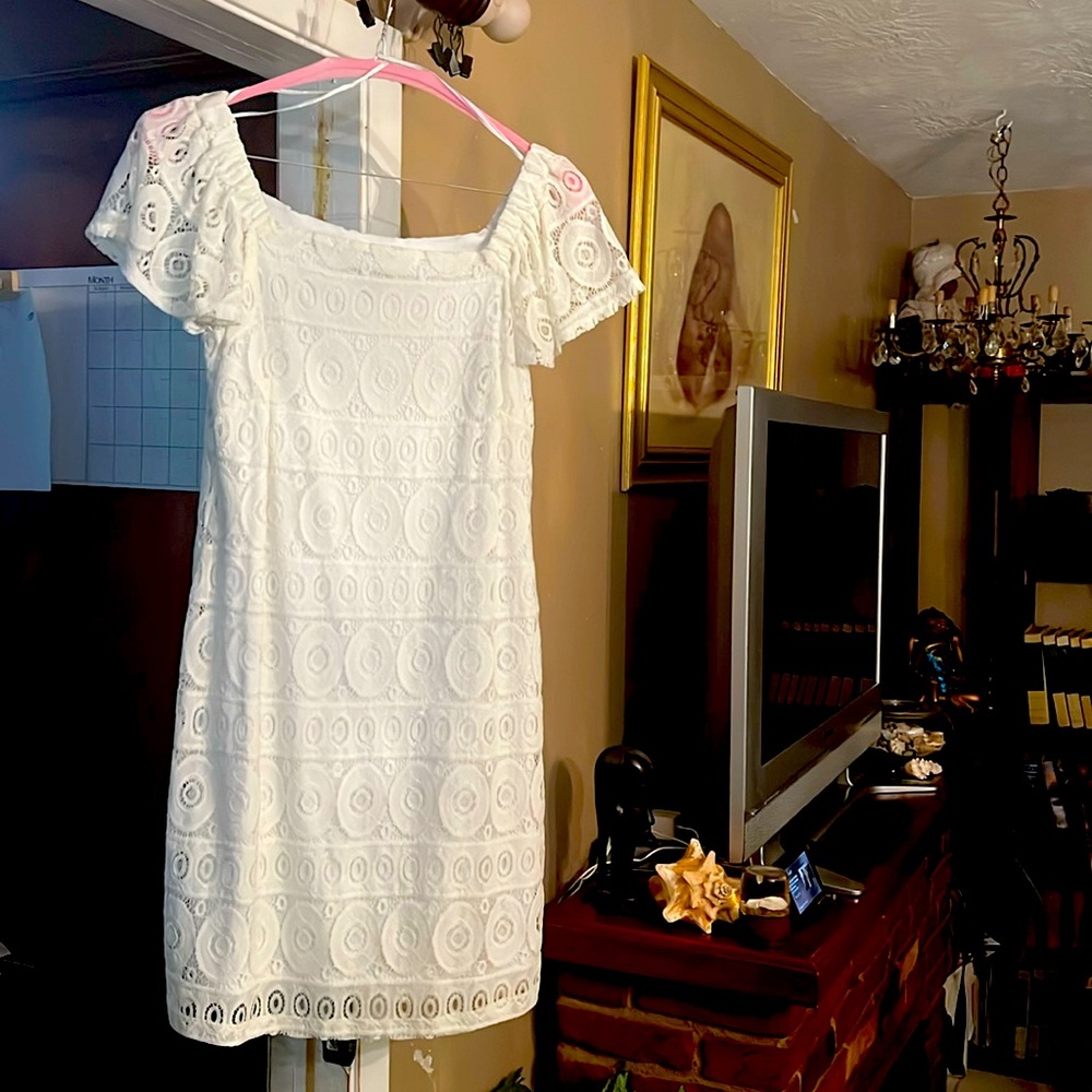Roz & Ali white lace dress
